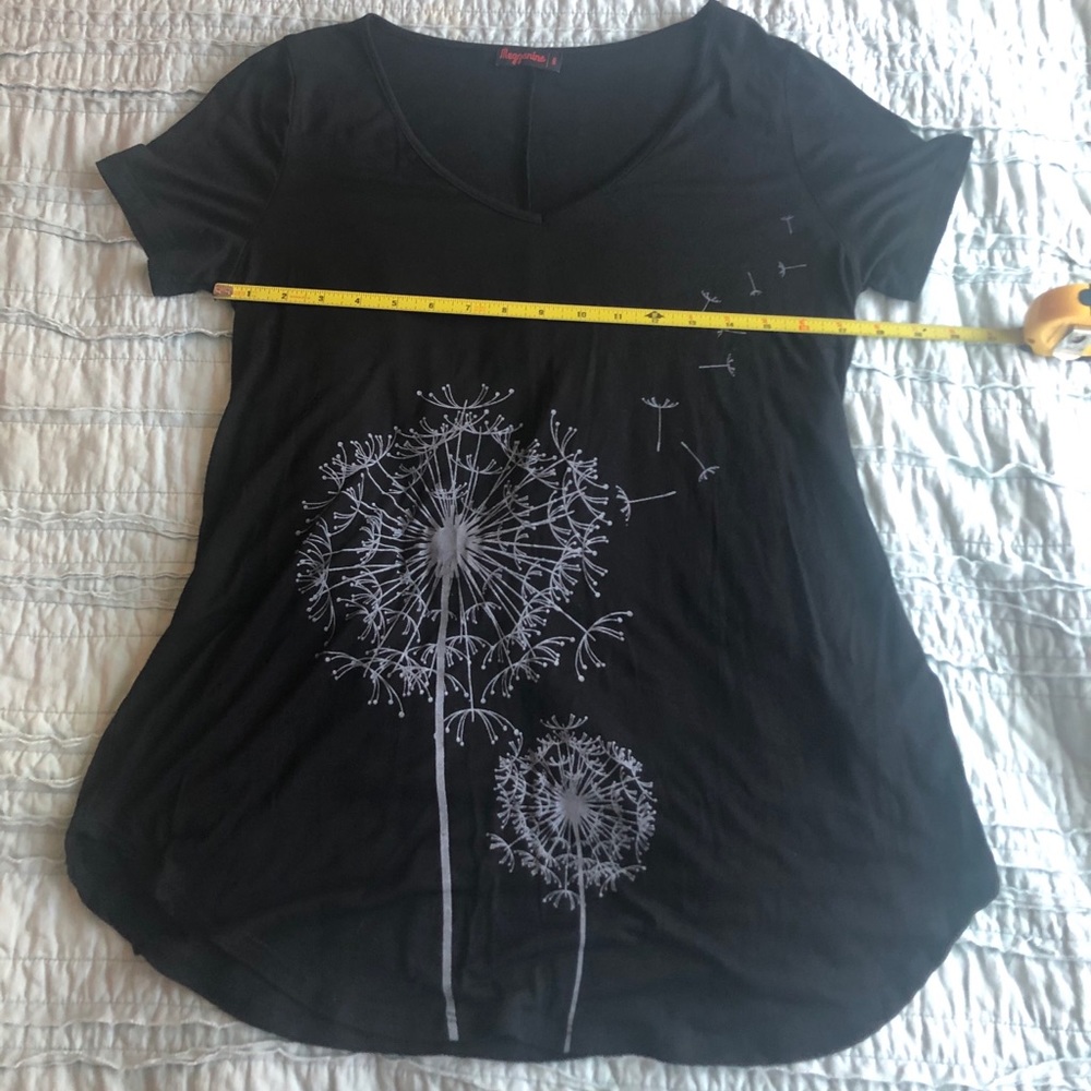 Flowy dandelion print tee Mezzanine from Modcloth